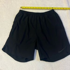 Nike dry fit shorts – black